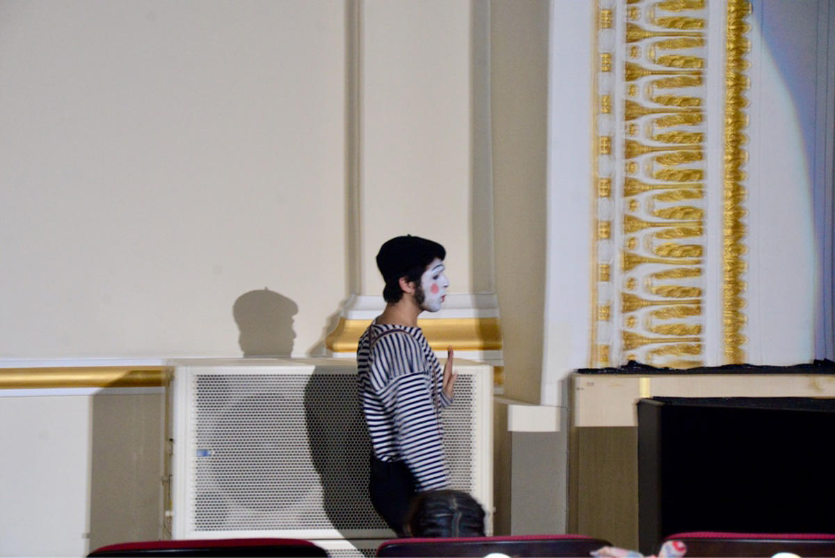 В Культурном центре СГБ представлен детский спектакль о приключениях Тыг-тыг ханым (ФОТО)