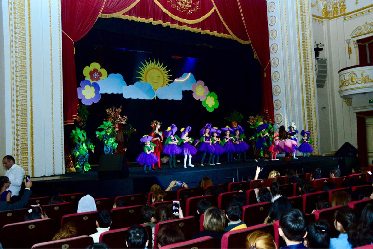 В Культурном центре СГБ представлен детский спектакль о приключениях Тыг-тыг ханым (ФОТО)