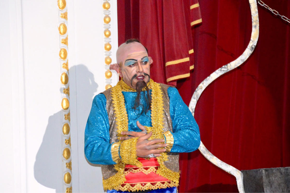 В Культурном центре СГБ представлен детский спектакль о приключениях Тыг-тыг ханым (ФОТО)