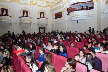 В Культурном центре СГБ представлен детский спектакль о приключениях Тыг-тыг ханым (ФОТО)