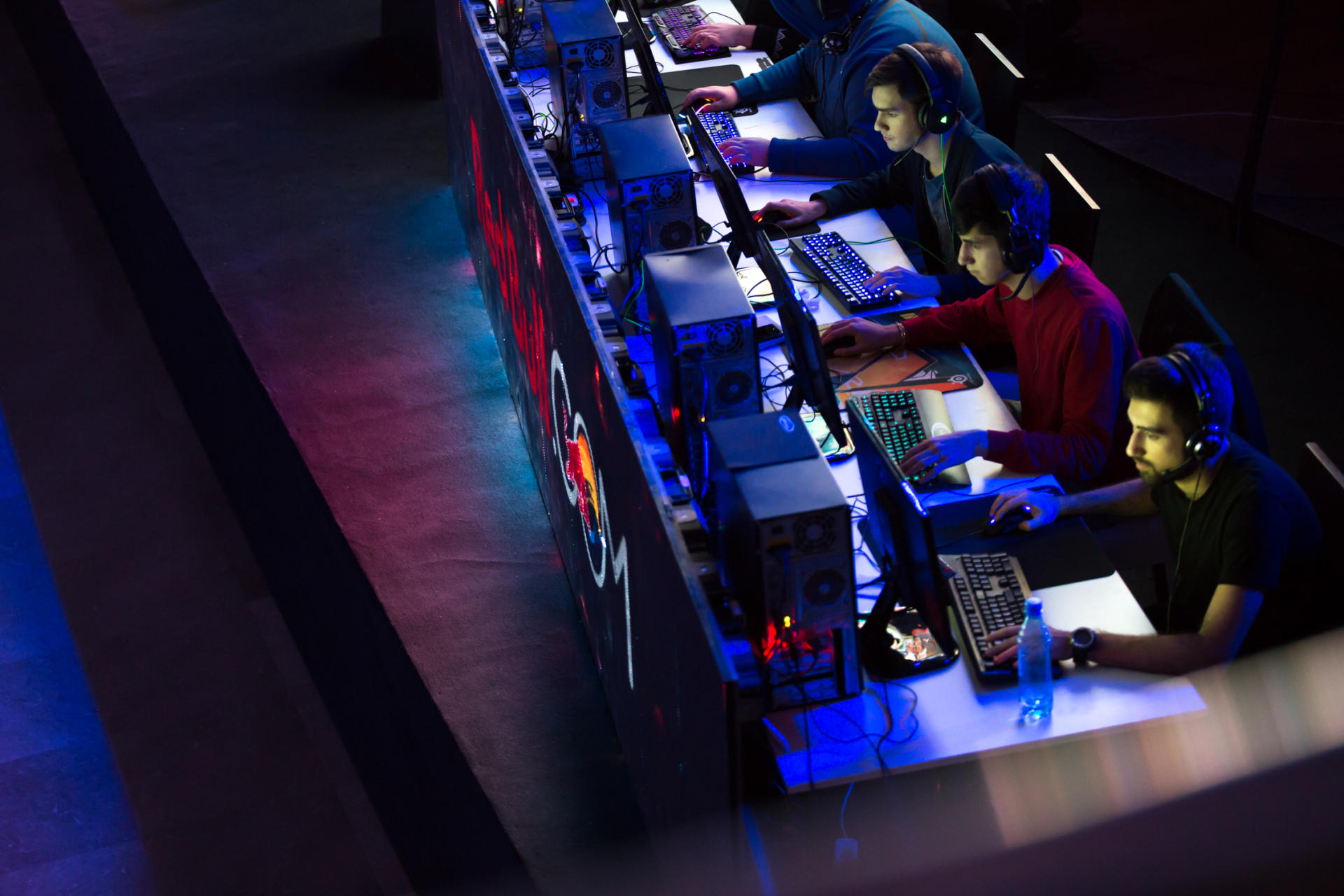 В Азербайджане определился победитель по киберспорту (ФОТО)