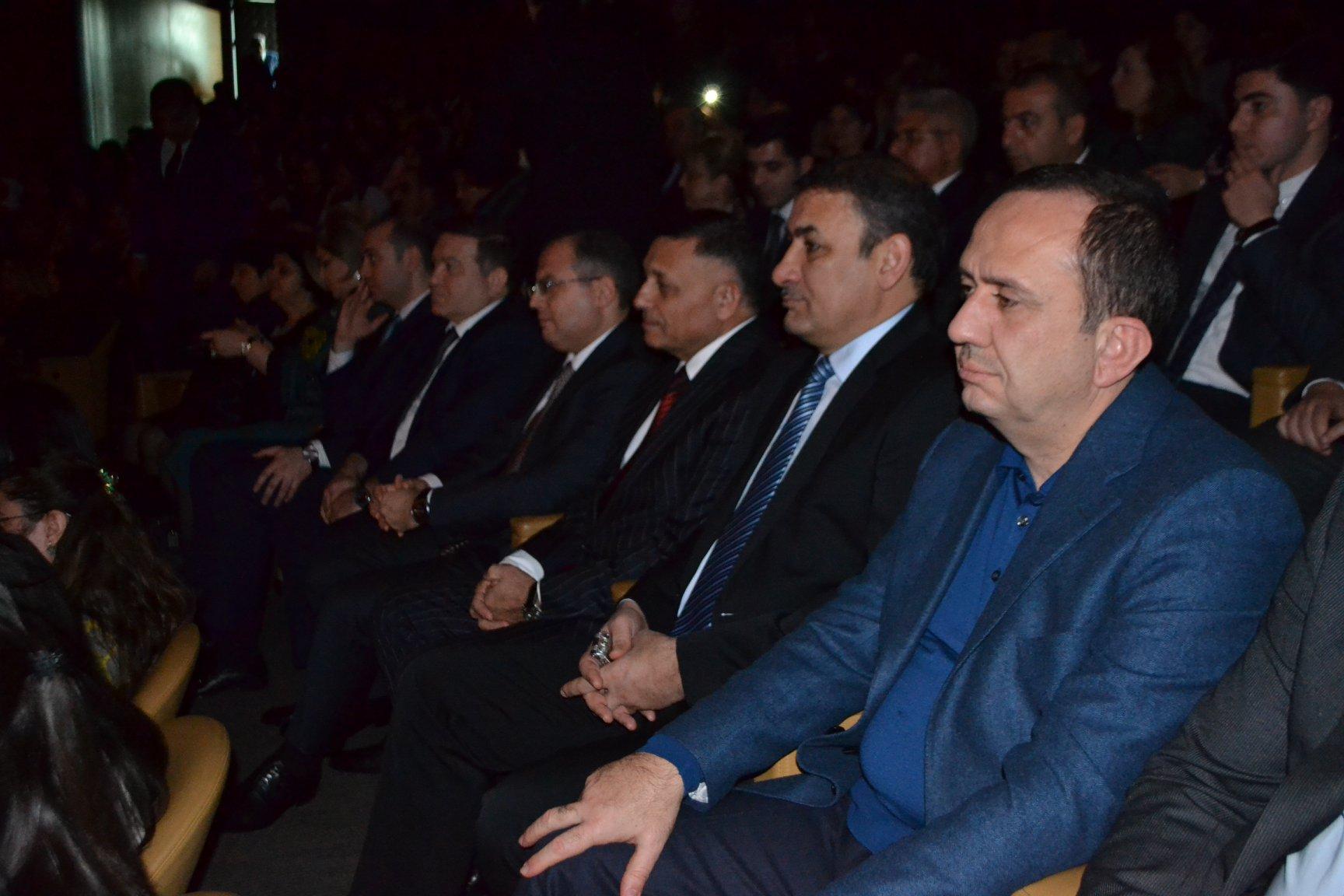 В Баку прошел концерт, посвященный Дню солидарности азербайджанцев всего мира (ФОТО)