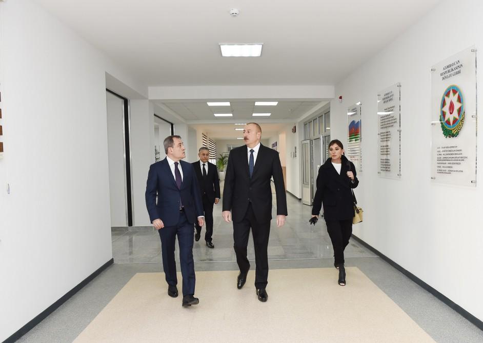 Президент Ильхам Алиев и Первая леди Мехрибан Алиева приняли участие в открытии Ясамальского жилого комплекса (ФОТО)
