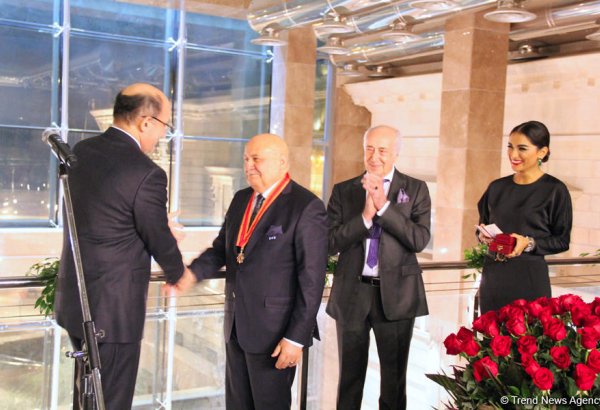В Баку торжественно отметили юбилей заслуженного архитектора Азербайджана Эльбая Гасымзаде (ФОТО)