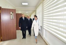 Президент Ильхам Алиев и Первая леди Мехрибан Алиева приняли участие в открытии комплекса жилых зданий для беженцев и вынужденных переселенцев в Сумгайыте (ФОТО)