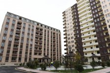 Президент Ильхам Алиев и Первая леди Мехрибан Алиева приняли участие в открытии комплекса жилых зданий для беженцев и вынужденных переселенцев в Сумгайыте (ФОТО)