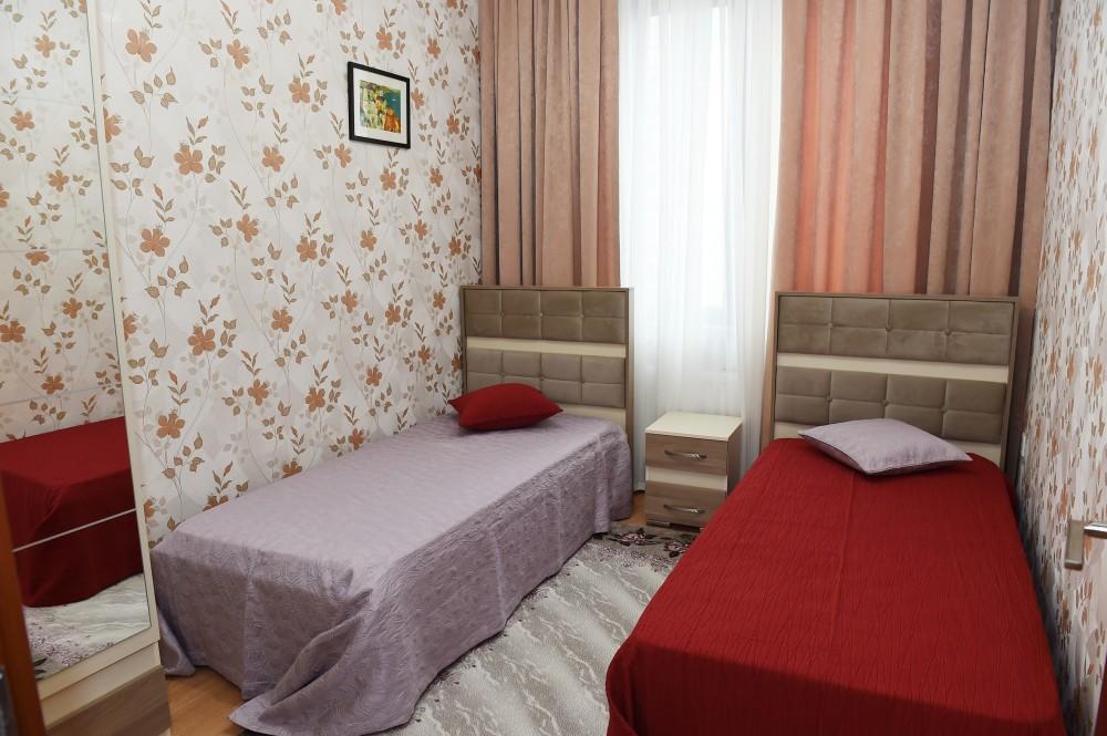 Президент Ильхам Алиев и Первая леди Мехрибан Алиева приняли участие в открытии комплекса жилых зданий для беженцев и вынужденных переселенцев в Сумгайыте (ФОТО)