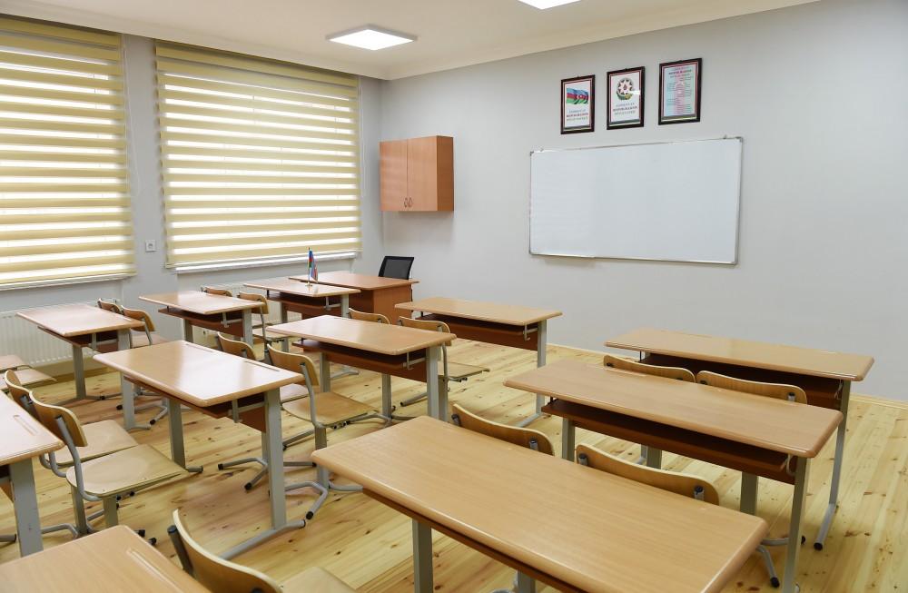 Президент Ильхам Алиев и Первая леди Мехрибан Алиева приняли участие в открытии комплекса жилых зданий для беженцев и вынужденных переселенцев в Сумгайыте (ФОТО)