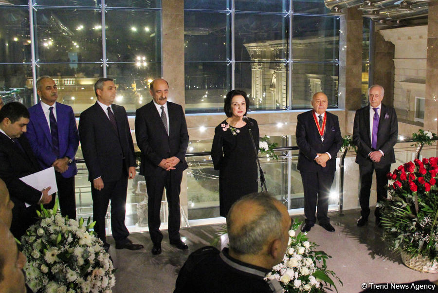 В Баку торжественно отметили юбилей заслуженного архитектора Азербайджана Эльбая Гасымзаде (ФОТО)