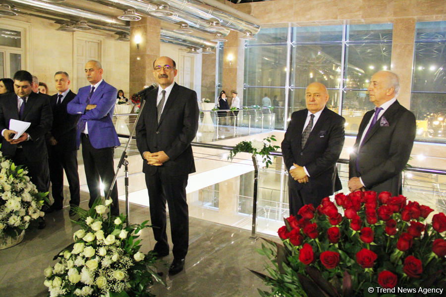 В Баку торжественно отметили юбилей заслуженного архитектора Азербайджана Эльбая Гасымзаде (ФОТО)