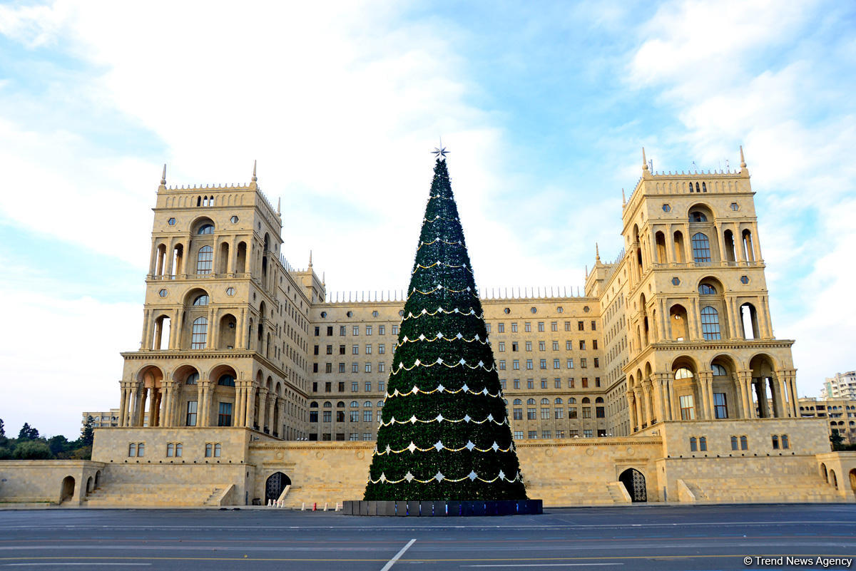 Баку в праздничном убранстве (Фотосессия)
