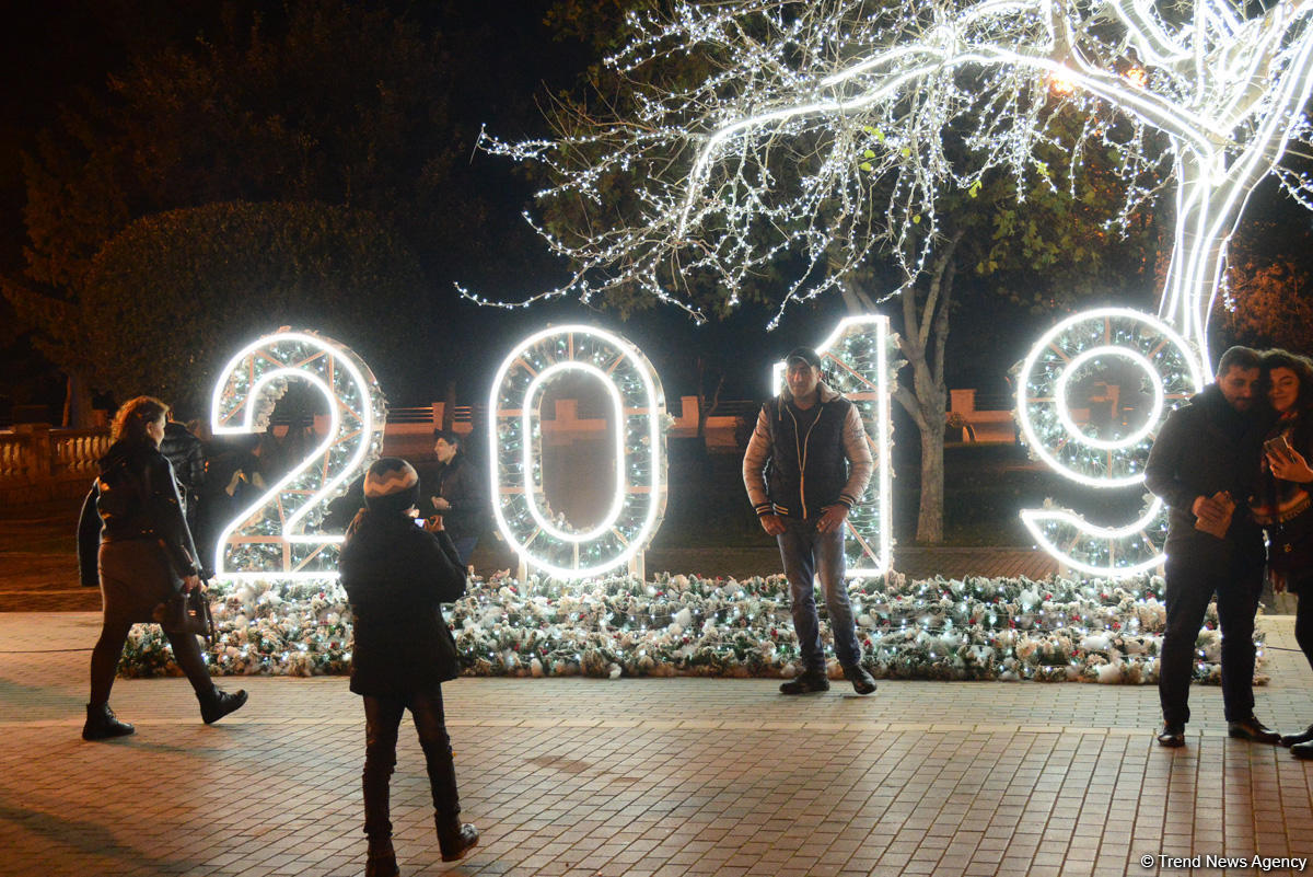 Баку в праздничном убранстве (Фотосессия)