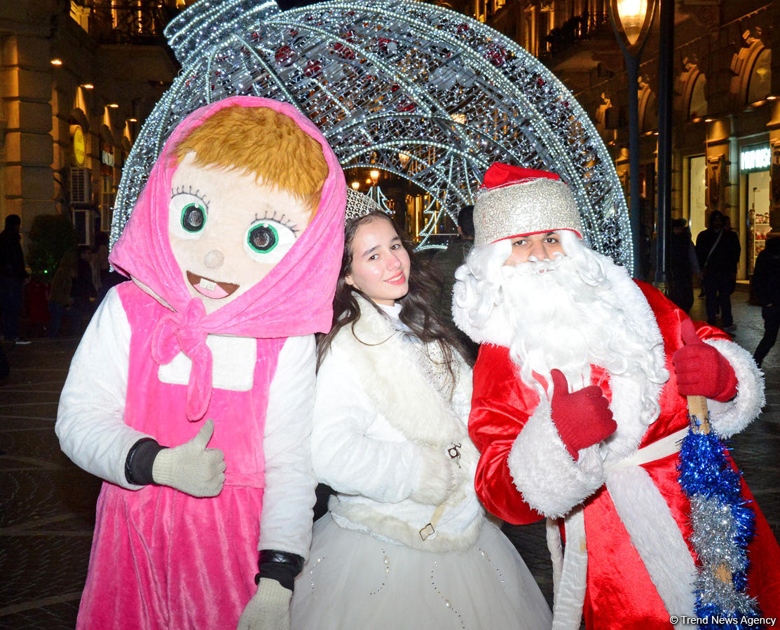 Баку в праздничном убранстве (Фотосессия)