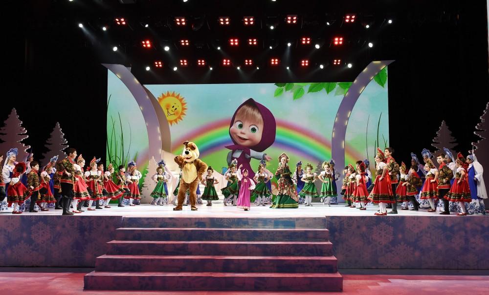 Первый вице-президент Мехрибан Алиева приняла участие в традиционном праздничном веселье для детей (ФОТО)