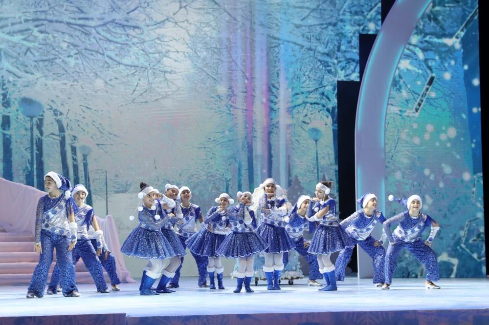 Первый вице-президент Мехрибан Алиева приняла участие в традиционном праздничном веселье для детей (ФОТО)