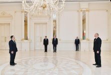 Президент Ильхам Алиев принял верительные грамоты новых послов Саудовской Аравии и Бразилии (ФОТО)
