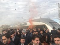 Экспресс-поезд Баку-Гянджа-Баку отправился в первый рейс (ФОТО)