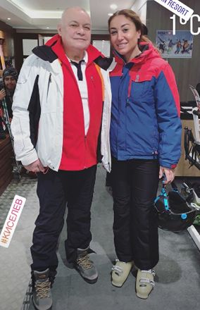 Дмитрий Киселев отдыхает в горах Азербайджана (ФОТО)