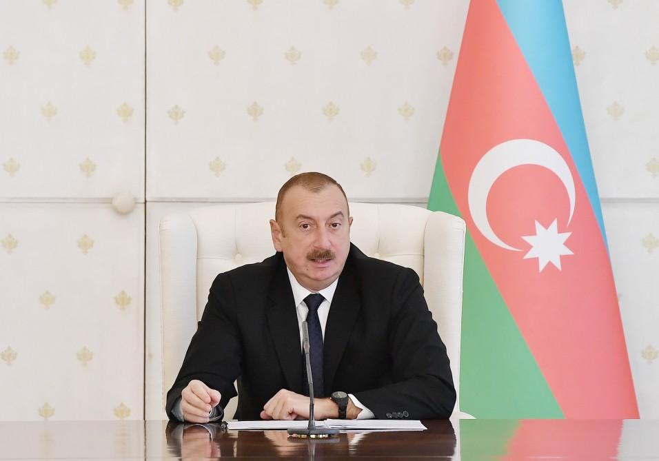 Президент Ильхам Алиев: Необходима новая структура управления – более гибкая, компактная и целенаправленная