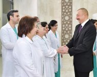 Президент Ильхам Алиев и Первая леди Мехрибан Алиева приняли участие в открытии новой больницы в бакинском поселке Гобустан (ФОТО)