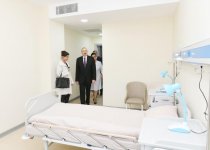 Президент Ильхам Алиев и Первая леди Мехрибан Алиева приняли участие в открытии новой больницы в бакинском поселке Гобустан (ФОТО)