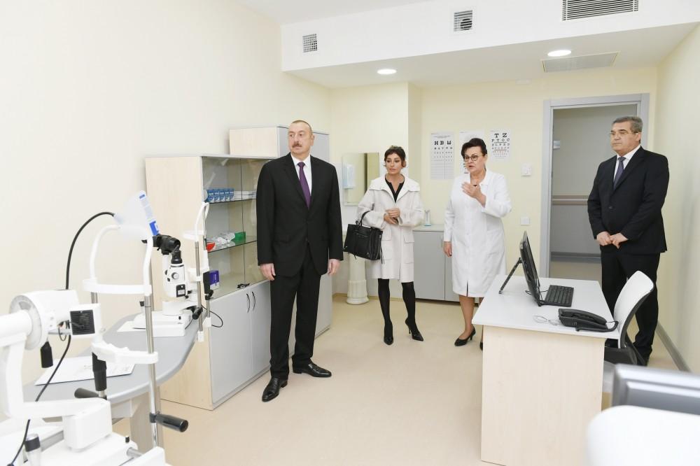 Президент Ильхам Алиев и Первая леди Мехрибан Алиева приняли участие в открытии новой больницы в бакинском поселке Гобустан (ФОТО)