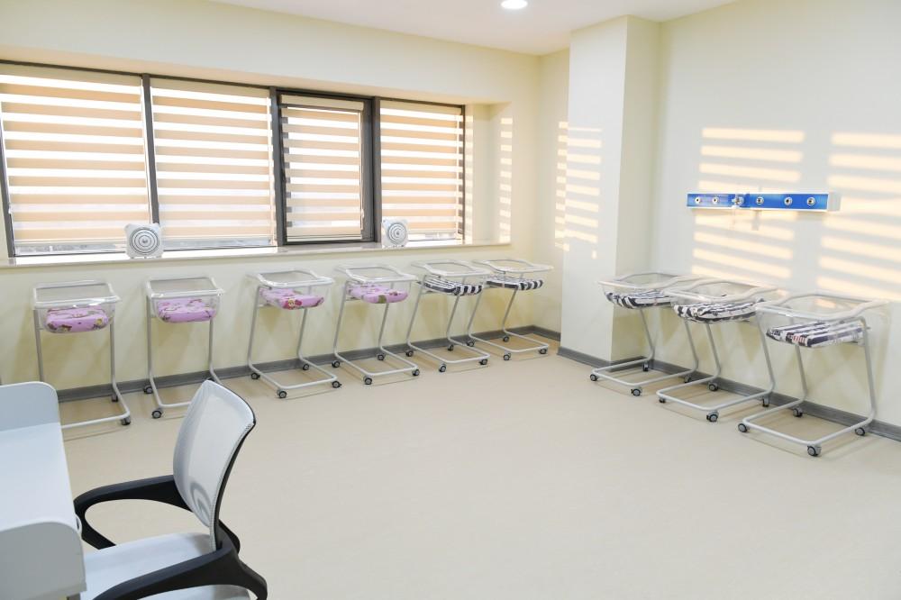 Президент Ильхам Алиев и Первая леди Мехрибан Алиева приняли участие в открытии новой больницы в бакинском поселке Гобустан (ФОТО)