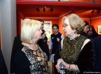 Праздник искусства: в Баку открылась выставка Фидан Алиевой "Жажда жизни" (ФОТО)