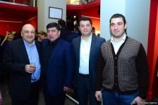 Праздник искусства: в Баку открылась выставка Фидан Алиевой "Жажда жизни" (ФОТО)