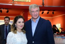 Праздник искусства: в Баку открылась выставка Фидан Алиевой "Жажда жизни" (ФОТО)