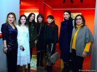 Праздник искусства: в Баку открылась выставка Фидан Алиевой "Жажда жизни" (ФОТО)