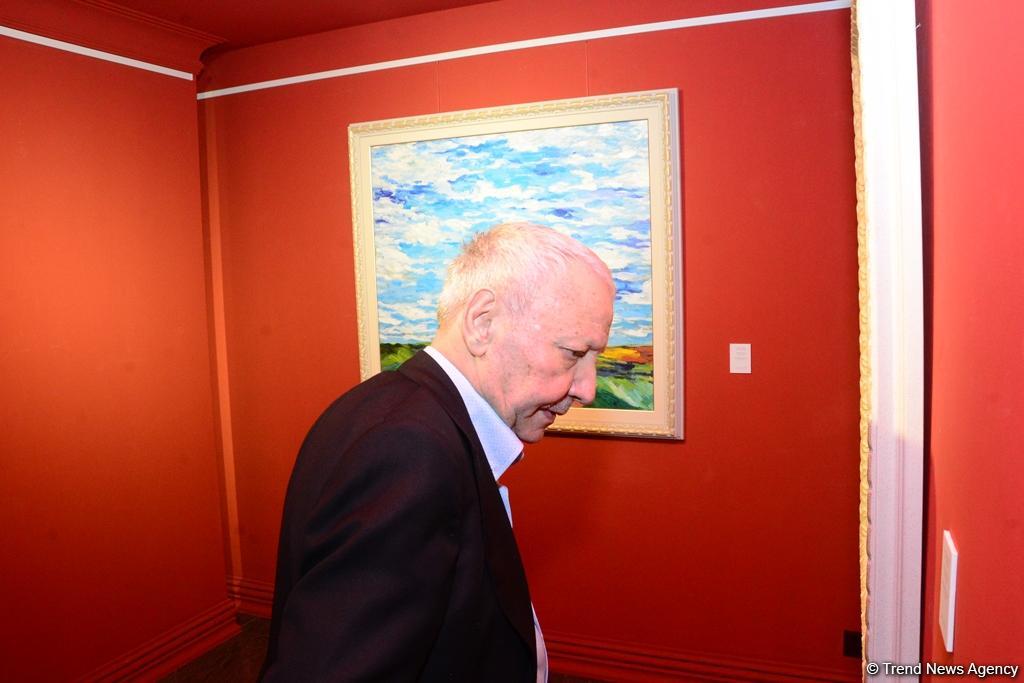 Праздник искусства: в Баку открылась выставка Фидан Алиевой "Жажда жизни" (ФОТО)