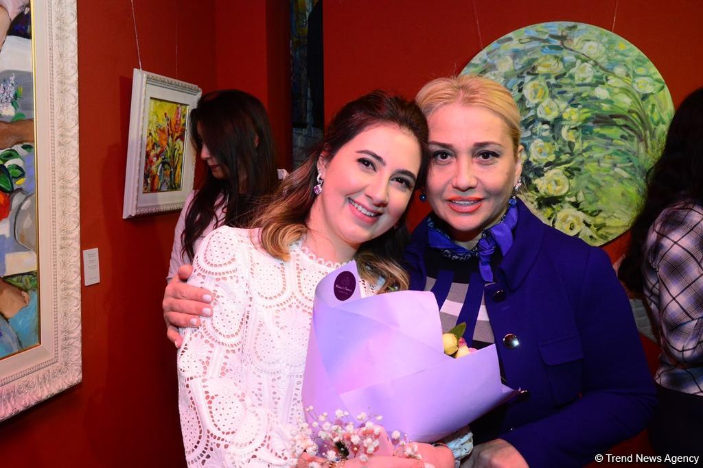 Праздник искусства: в Баку открылась выставка Фидан Алиевой "Жажда жизни" (ФОТО)