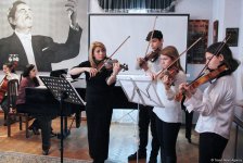 Эйюб Гулиев провел вечер с талантливыми учениками школы имени Рафига Бабаева (ВИДЕО, ФОТО)