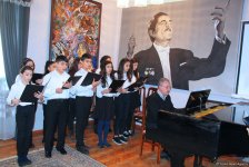 Эйюб Гулиев провел вечер с талантливыми учениками школы имени Рафига Бабаева (ВИДЕО, ФОТО)