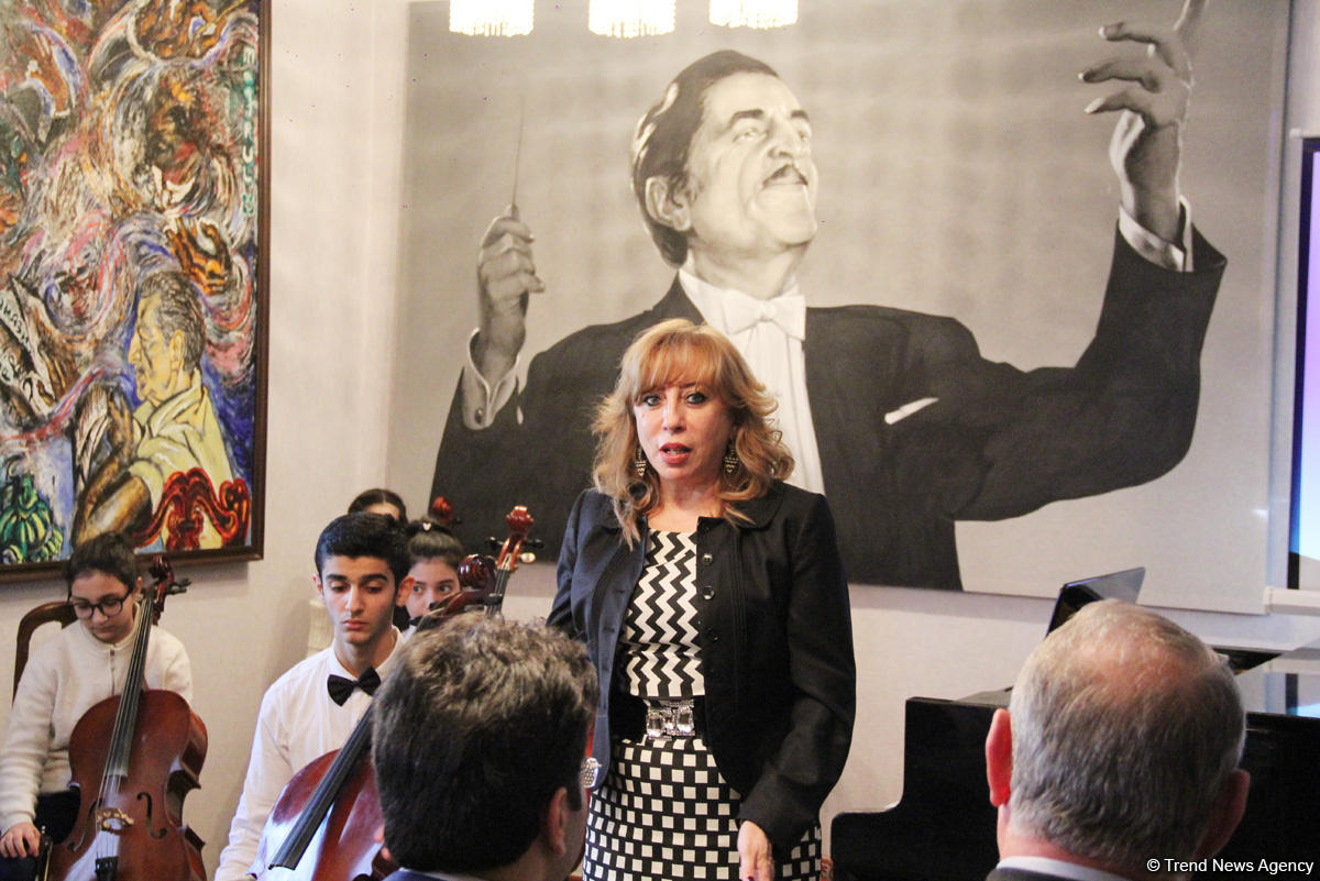 Эйюб Гулиев провел вечер с талантливыми учениками школы имени Рафига Бабаева (ВИДЕО, ФОТО)