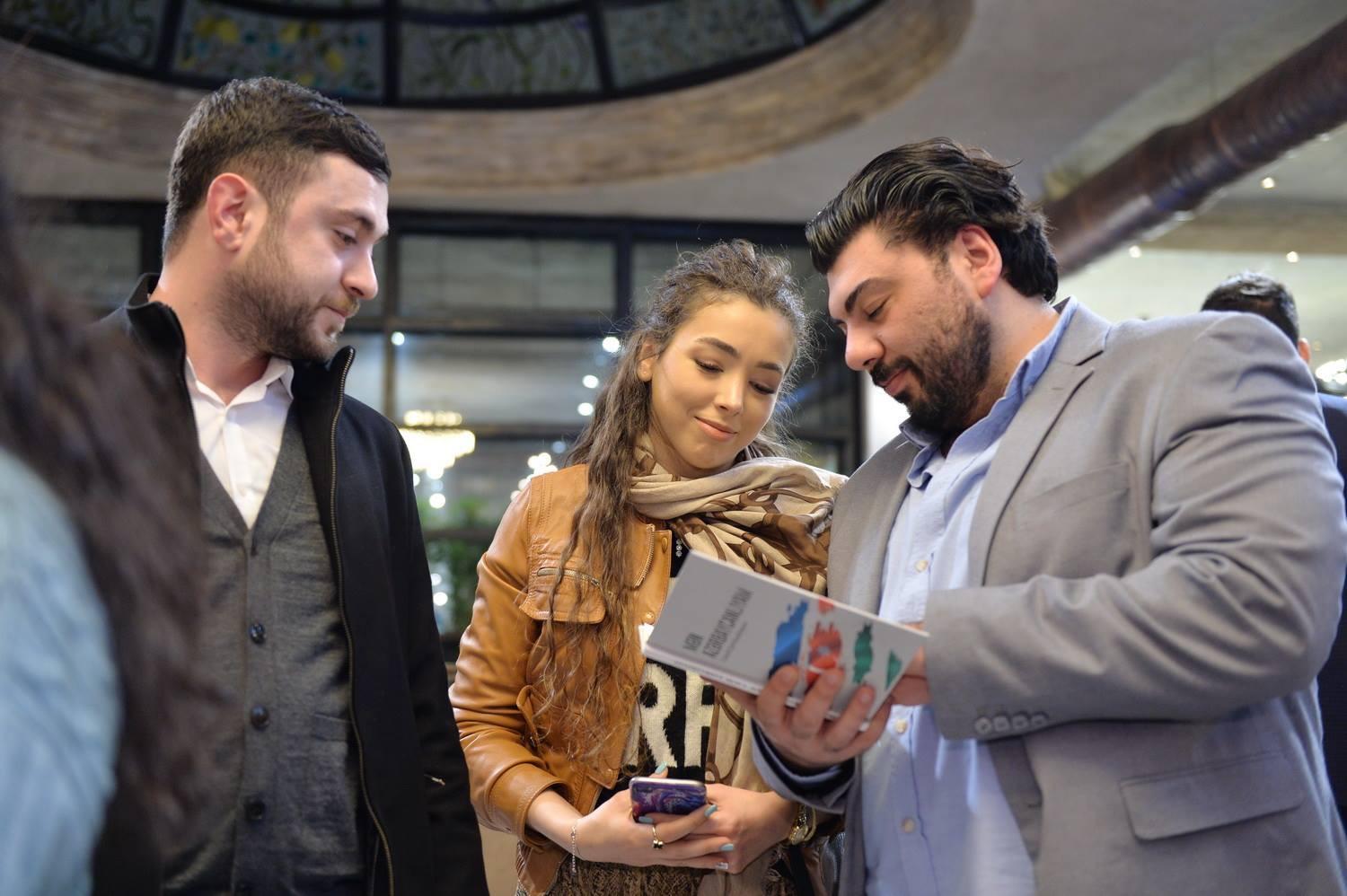 Я Азербайджанец! Джавид Шахбазбеков выразил любовь к Родине стихами, музыкой и постановкой (ФОТО)