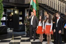 Я Азербайджанец! Джавид Шахбазбеков выразил любовь к Родине стихами, музыкой и постановкой (ФОТО)