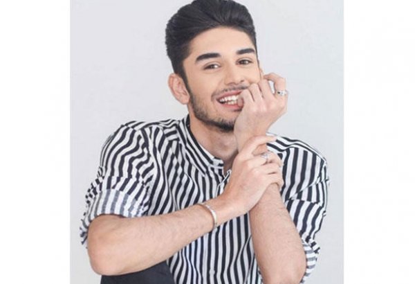 Азербайджанский исполнитель восхитил зрителей женского телеканала (ВИДЕО)