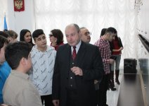 "Блистательный Петербург": в Баку открылась выставка российского фотографа (ФОТО)