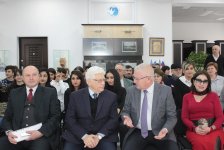 "Блистательный Петербург": в Баку открылась выставка российского фотографа (ФОТО)