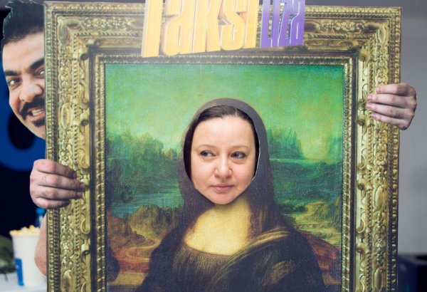 В Баку украдена картина "Mono Liza" (ВИДЕО,ФОТО)
