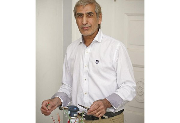 Удивительный мастер-стеклодув Тахир Алиев покорил Россию (ВИДЕО, ФОТО)