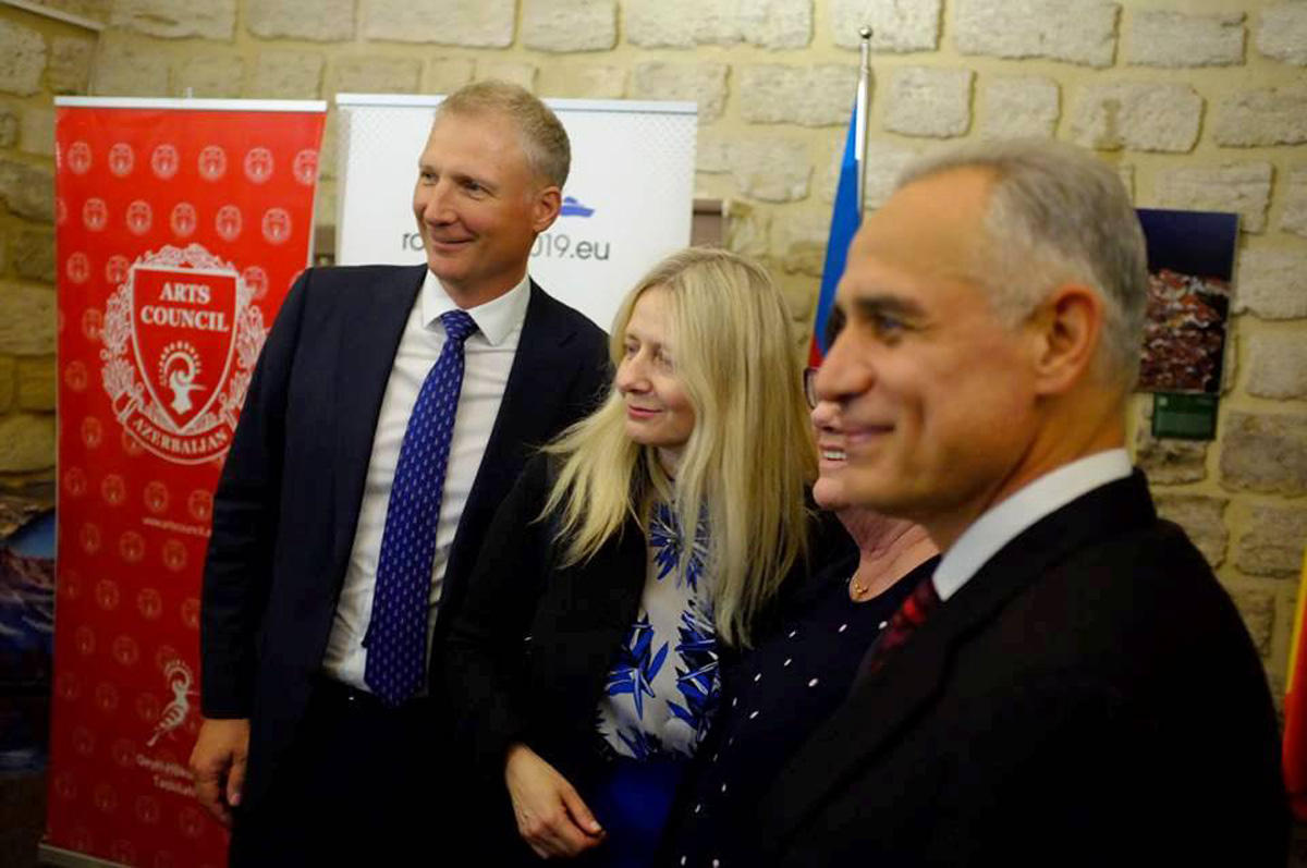 Баку посмотрел на города Европы с высоты птичьего полета (ФОТО)