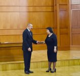 Президент Ильхам Алиев и Первая леди Мехрибан Алиева встретились с семьями шехидов (ФОТО)