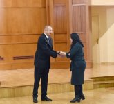 Президент Ильхам Алиев и Первая леди Мехрибан Алиева встретились с семьями шехидов (ФОТО)