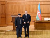 Президент Ильхам Алиев и Первая леди Мехрибан Алиева встретились с семьями шехидов (ФОТО)