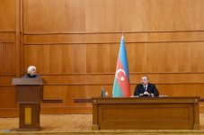 Президент Ильхам Алиев и Первая леди Мехрибан Алиева встретились с семьями шехидов (ФОТО)