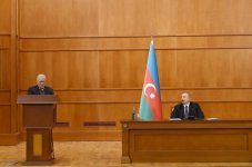 Президент Ильхам Алиев и Первая леди Мехрибан Алиева встретились с семьями шехидов (ФОТО)