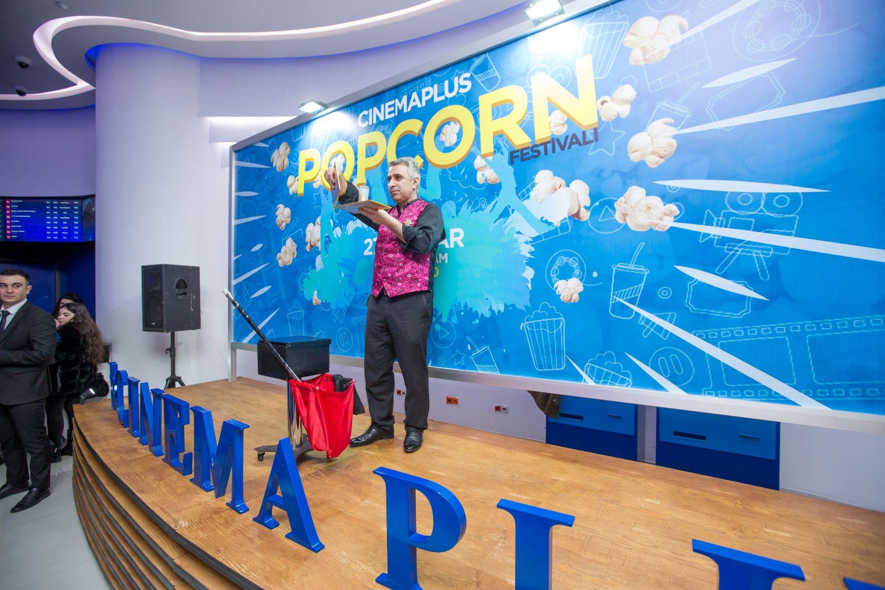 В Баку прошел оригинальный  Фестиваль попкорна (ВИДЕО, ФОТО)